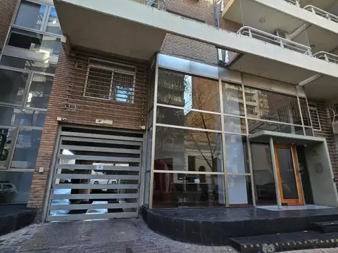 Cochera cubierta en venta-Barrio Martin-Se acepta vehículo en parte de pago