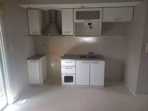 Depto Tipo Casa en Alquiler de 2 dormitorios