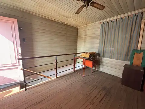 Casa 4 ambientes con 2 baños