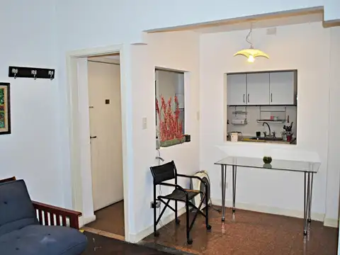 Vendo muy buen Depto. 2 amb con 2 patios en PB