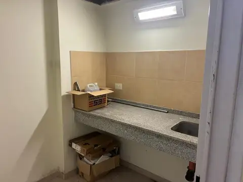 Galpon en Venta 53  mts Fondo