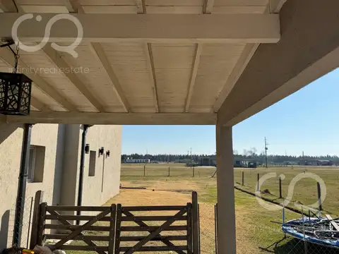 Casa 3 ambientes con 2 baños