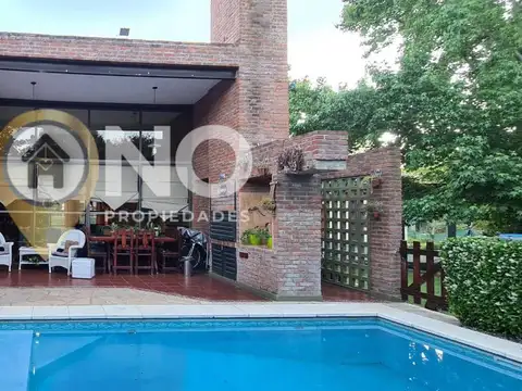 Casa 3 ambientes con 4 baños
