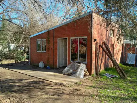 Casa 4 ambientes con 1 baño
