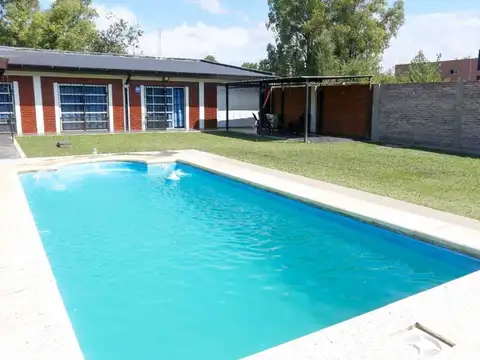 CASA 2 AMBIENTES VENTA EN SAN VICENTE CON PILETA