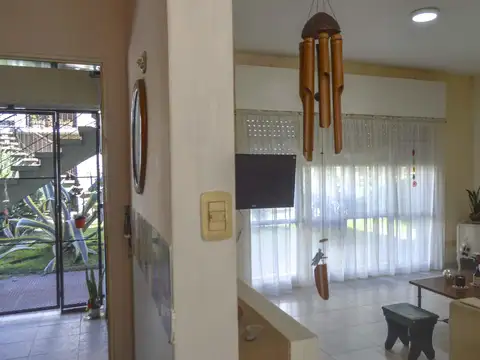 Departamento 6 ambientes con 1 baño