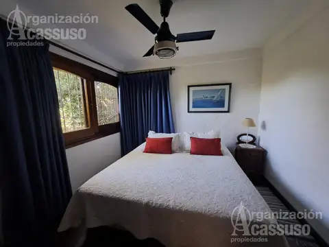 Casa en Solanas 4 dormitorios 3 baños piscina jardin dependencia 3288 m2 terreno 195 m2 cubiertos