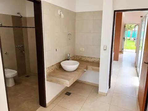 Depto Tipo Casa en Venta con 1 cocheras