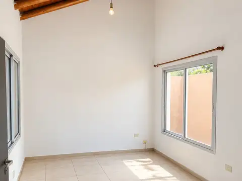 Depto Tipo Casa en Venta en Villa Allende, USD 56.000