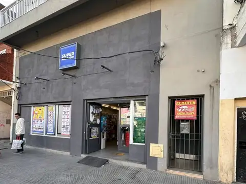 Av. Luro 5500, Piso 1