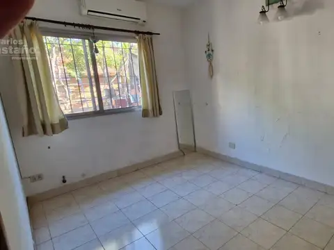 Depto Tipo Casa en Alquiler de 3 ambientes