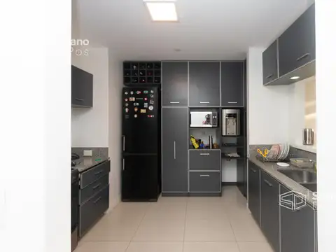 Casa 4 ambientes con 2 baños