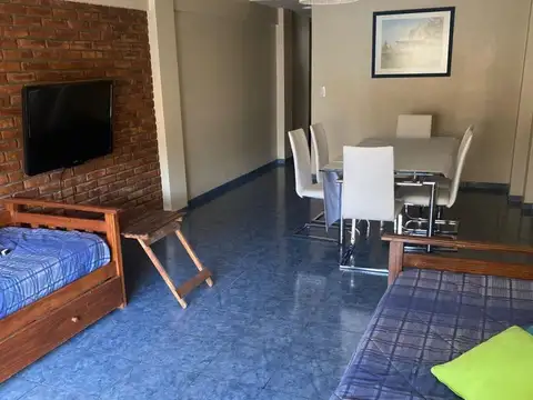 Departamento en Alquiler con 1 cocheras