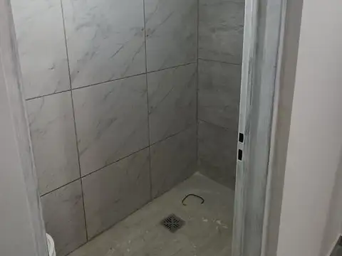 Local en Alquiler en Lanus Este, $ 650.000