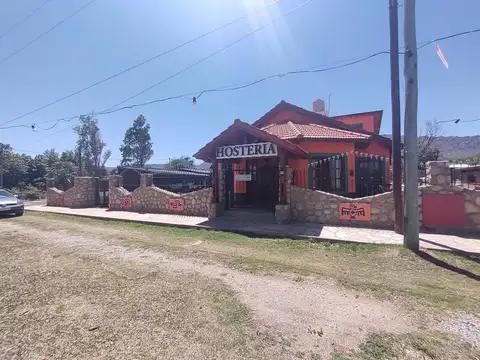 Hostería en Villa Larca, sobre la ruta 1, 40 plazas