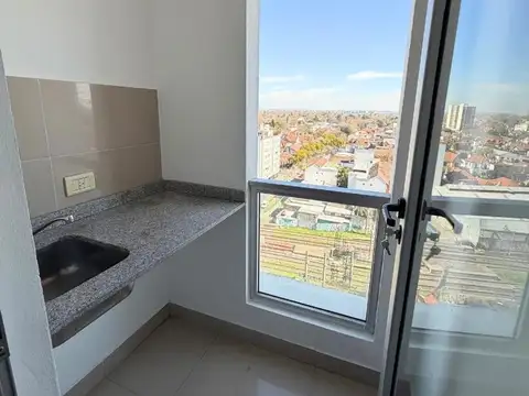 Departamento en Alquiler en Banfield, $ 650.000