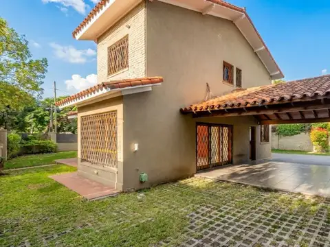 Casa en Venta de 5 dormitorios