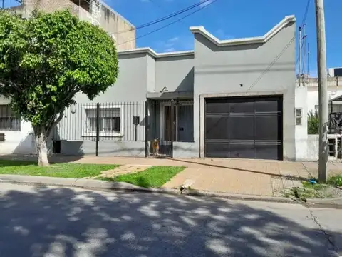 Casa 3 ambientes en Venta en Jose Leon Suarez