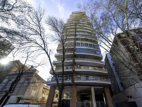 Bartolome Mitre 3900, Departamento 4 Ambientes, Torre de Categoría, Piso alto Almagro