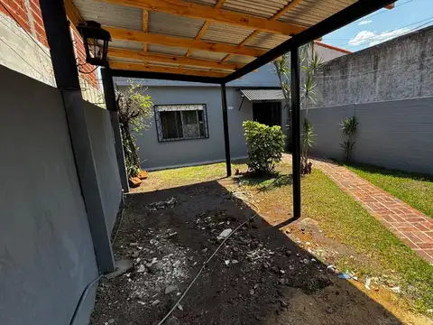 Depto Tipo Casa en Alquiler en Villa Ballester, $ 800.000