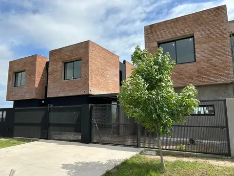 Duplex A ESTRENAR en Funes Norte