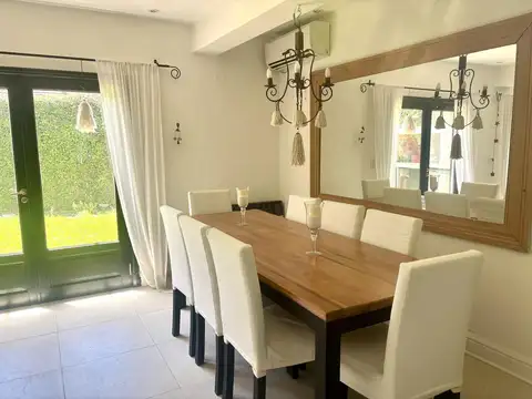 Casa en Alquiler al Este