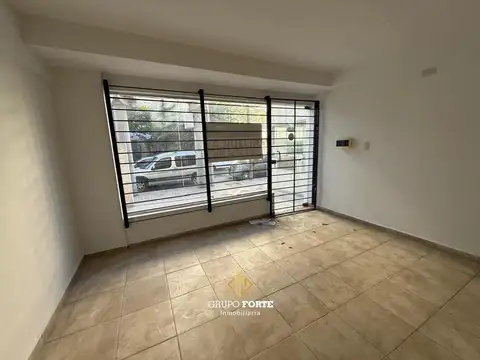 Local en Alquiler en San Martín, $ 400.000
