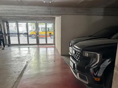 COCHERA FIJA CUBIERTA EN PLANTA BAJA