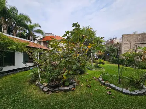 CASA VENTA COGLHAN LOTE DOBLE FRENTE 17,32 X 51,26