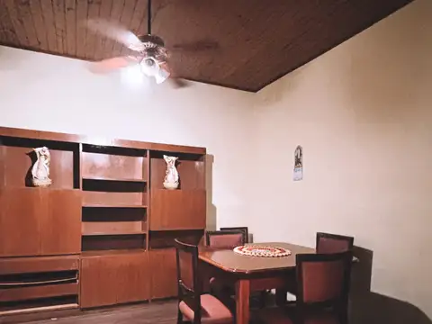 Depto Tipo Casa en Venta 50 años