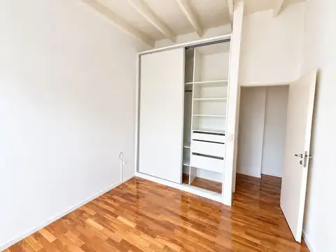 Alquiler de dúplex de 3 ambientes con cochera en Olivos