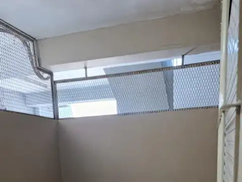 SE ALQUILA DEPARTAMENTO zona UNNE- económico