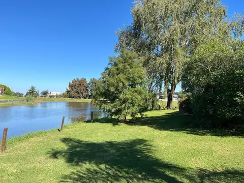 Venta LOTE A LAGUNA Bo. Náutico EL CAZAL Escobar