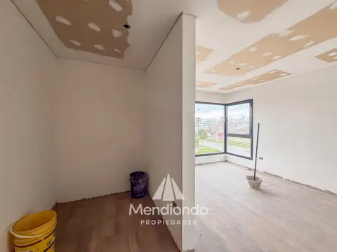 Depto Tipo Casa en Venta de 4 ambientes