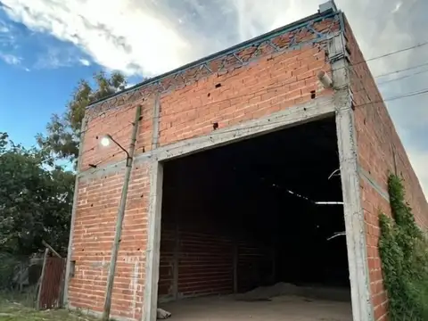 Galpon a terminar en Lavalle/ Corrientes