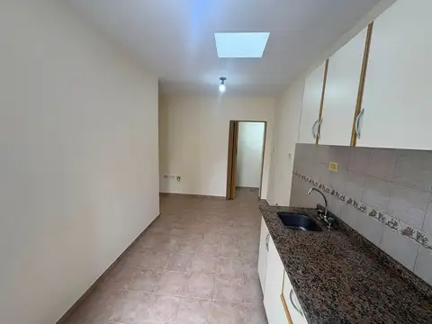 Casa 2 ambientes con 1 baño