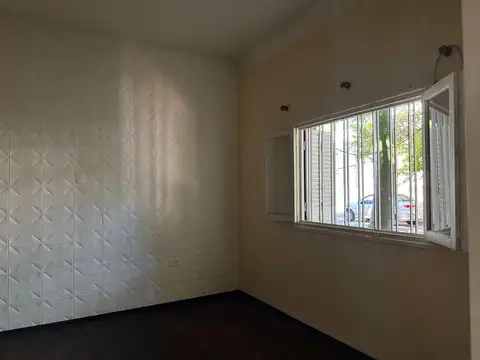 Depto Tipo Casa 6 ambientes con 2 baños