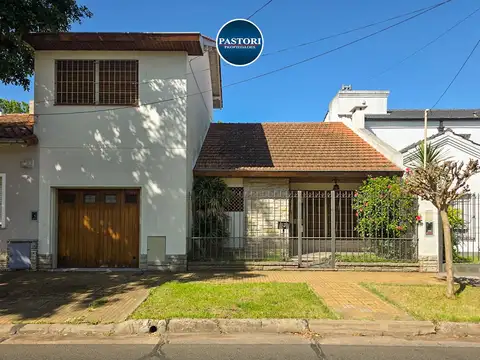 VENTA DE CASA DE 4 AMB EN OLIVOS