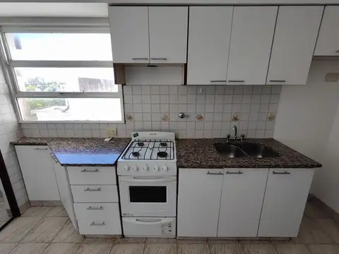 3 Ambientes con Balcón al Frente | Excelente Luz y Ubicación