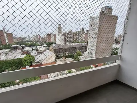 Alquiler dos dormitorios con balcón en Abasto