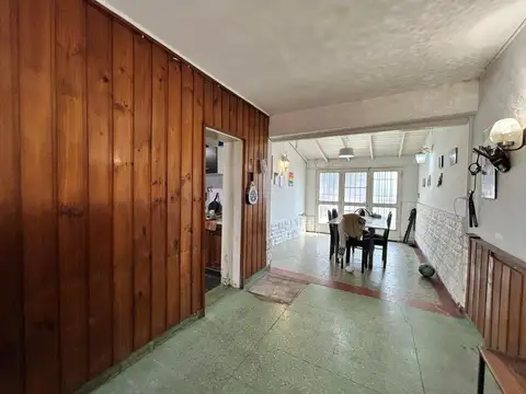 Casa 4 ambientes con 1 baño