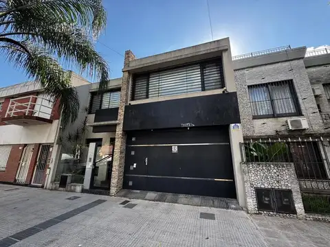 Moderna Casa 4 Ambientes Con Parque