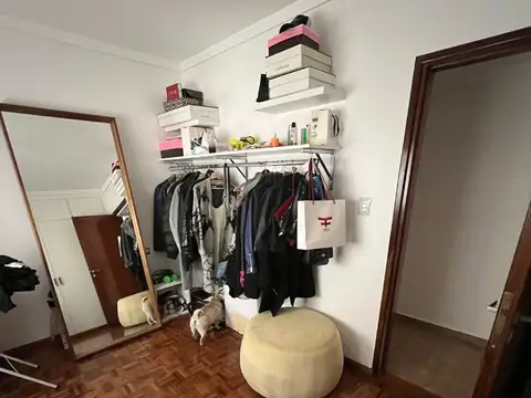 Hipolito Yrigoyen 9700, Piso 1