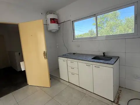 Departamento en Alquiler en Haedo, $ 400.000