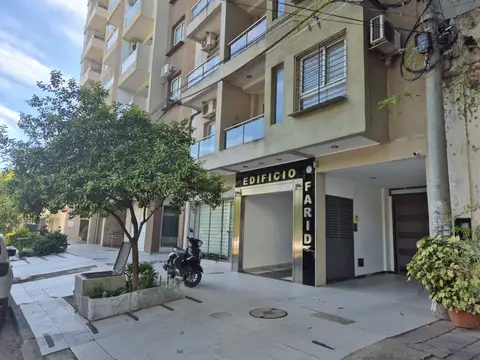 Departamento Monoambiente en alquiler frente a plaza 12 de octubre
