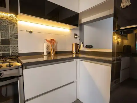 VENTA CASA 4 AMBIENTES CON JARDÍN Y PARRILLA HAEDO