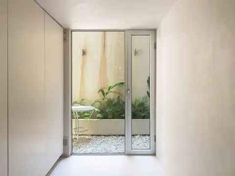 Suipacha 1300, Piso 0