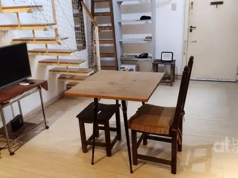 Departamento de 2 ambientes con patio en San Telmo en alquiler temporario