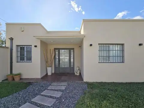 Casa Quinta en Venta - Francisco Alvarez