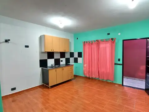 Departamento en Alquiler en Castelar Sur, $ 350.000